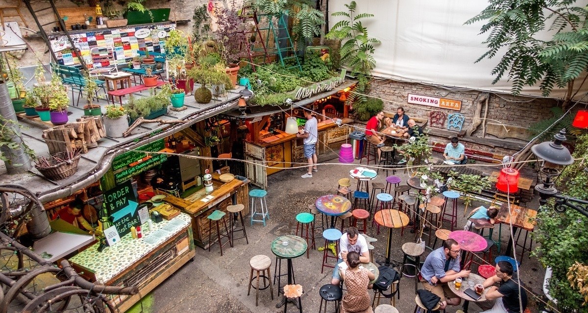 Budapest Ruins Pubs : The Hidden Gems of Budapest