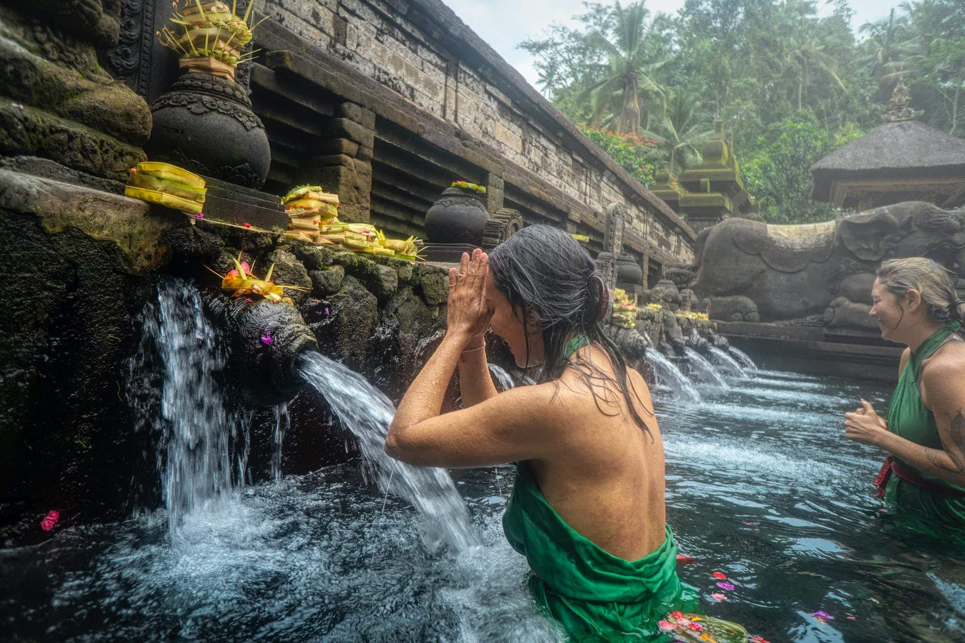 Indonesia Bali Pura Uluwatu Temple |Private Bali Tours and Excursions In Bali