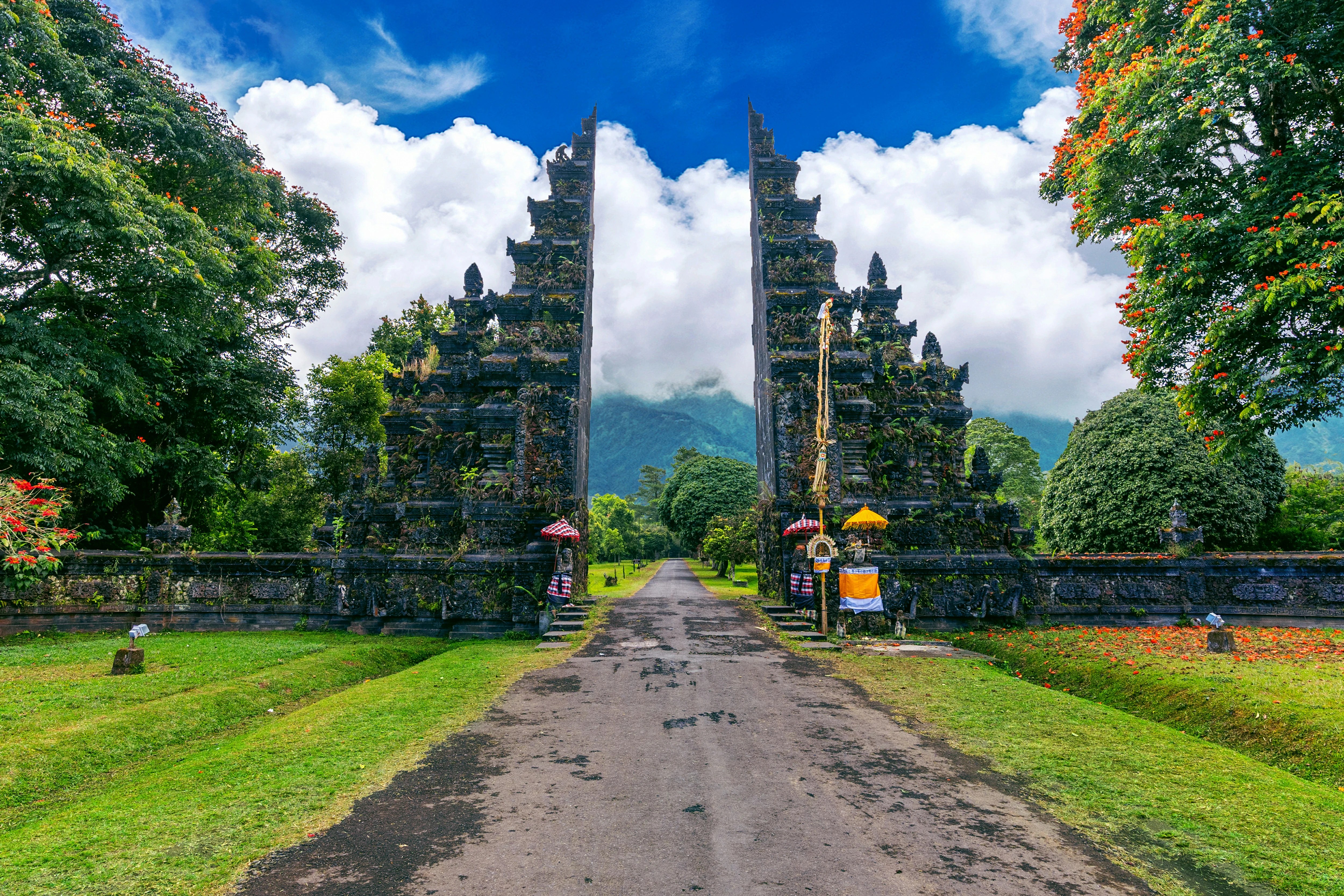 Tegenungan Waterfall, Tegalalang Rice Terrace, Monkey Forest, and Ubud Royal Palace