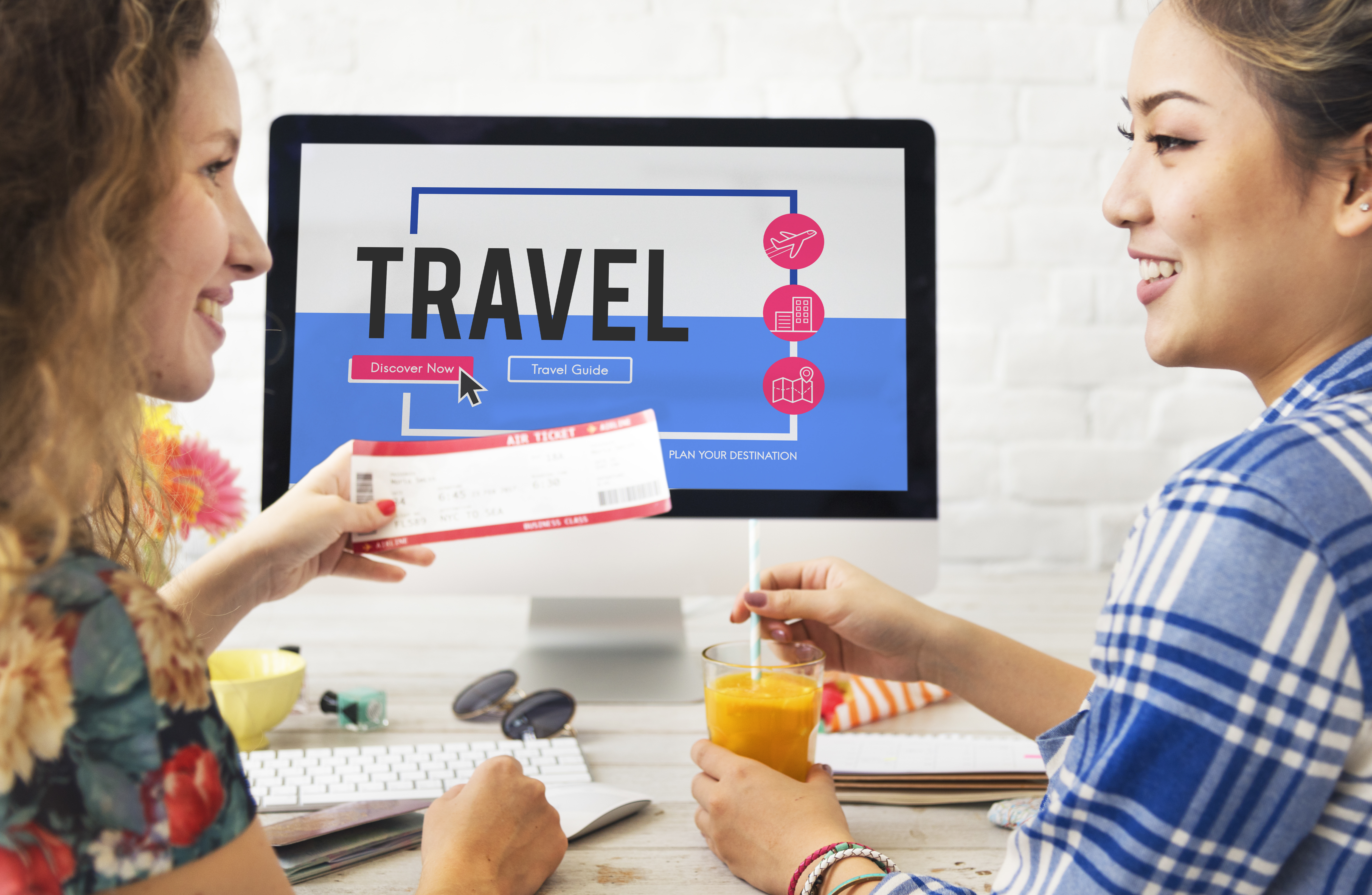 Travel Bloggers Services