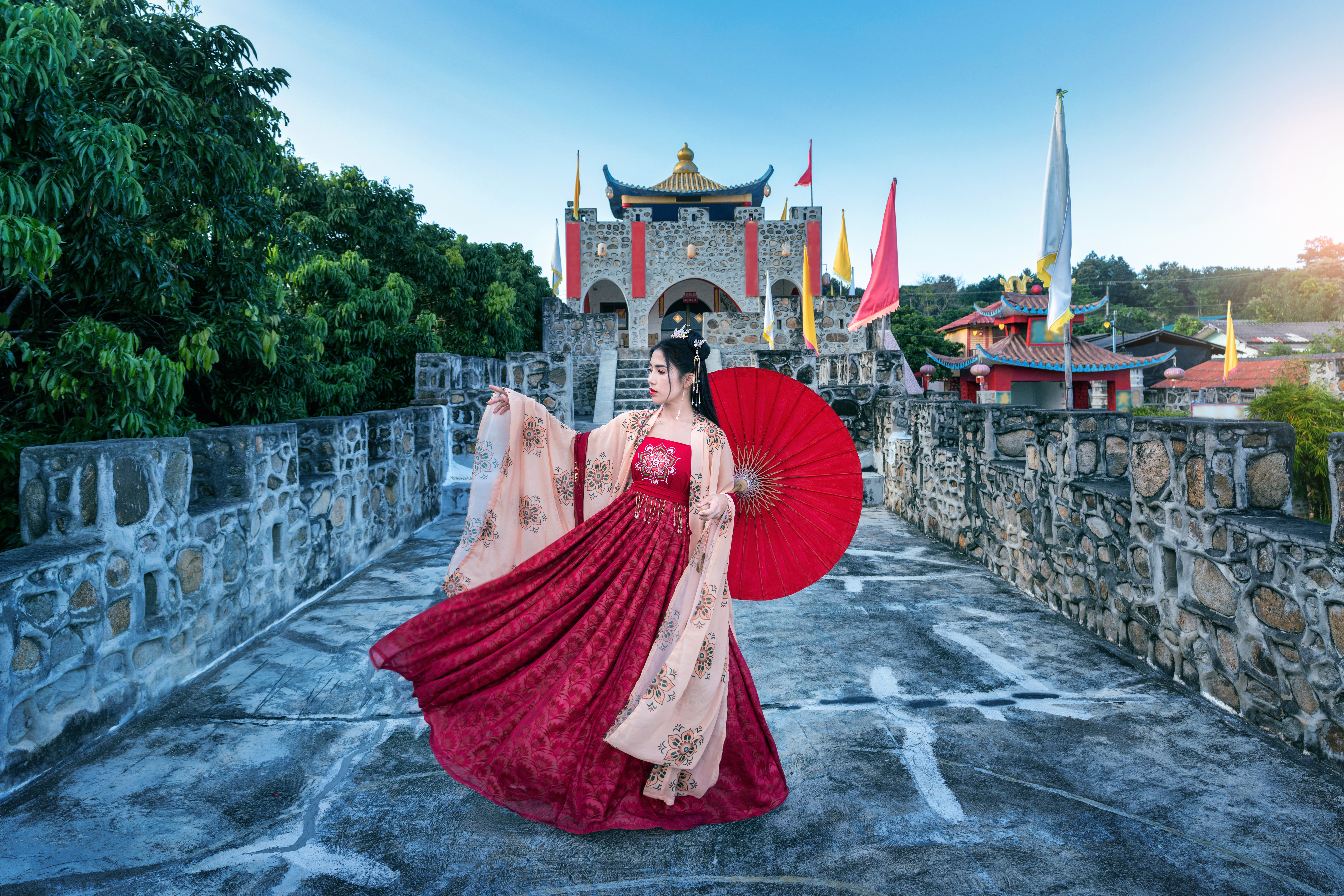 asian woman wearing chinese traditional dress baan santichon yunnan chinese culture pai mae hong son province thailand